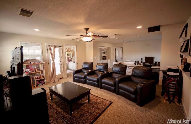 2718 Handstand Way, Tracy, CA 95377 photo 4