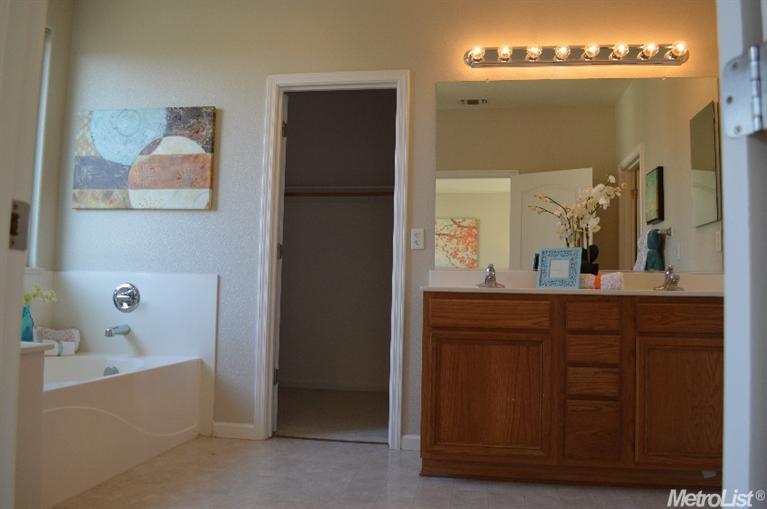 17449 Pheasant Downs Rd, Lathrop, CA 95330 photo 8