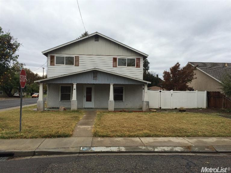 435 S Walnut, Ripon, CA 95366 photo 1