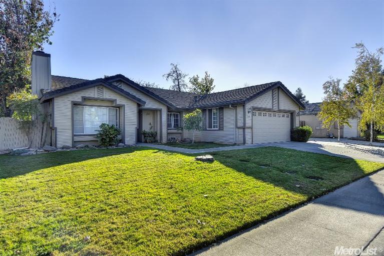 226 Spoonbill Ln, Galt, CA 95632 photo 2