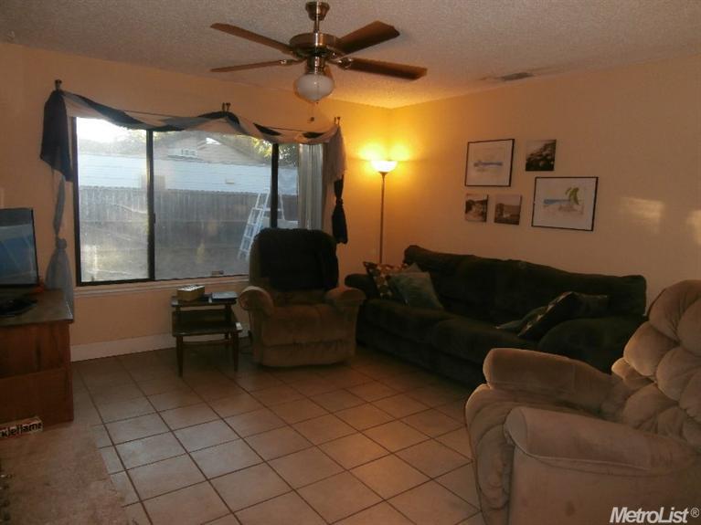 7671 32nd St, Antelope, CA 95843 photo 5
