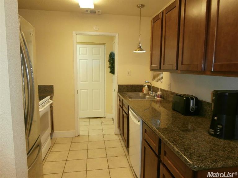 7671 32nd St, Antelope, CA 95843 photo 6