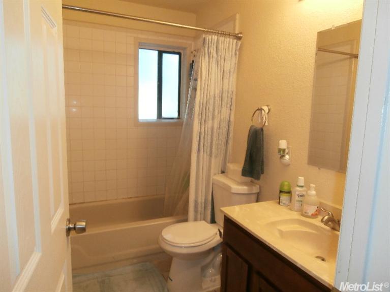 7671 32nd St, Antelope, CA 95843 photo 9