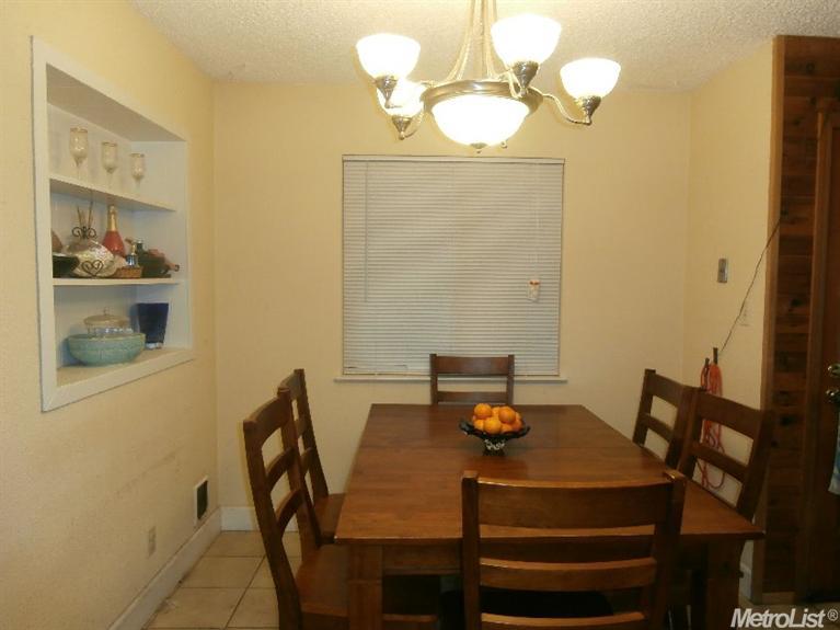 7671 32nd St, Antelope, CA 95843 photo 8