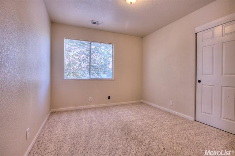 525 Clover Ave, Patterson, CA 95363 photo 16