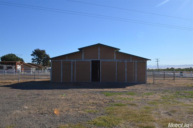 22878 S Bird Rd, Tracy, CA 95304 photo 2