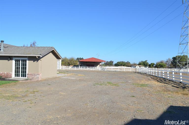 22878 S Bird Rd, Tracy, CA 95304 photo 3