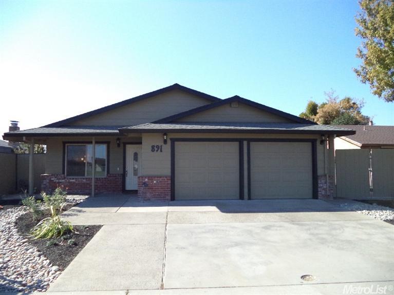 891 Locust Ave, Manteca, CA 95337 photo 2