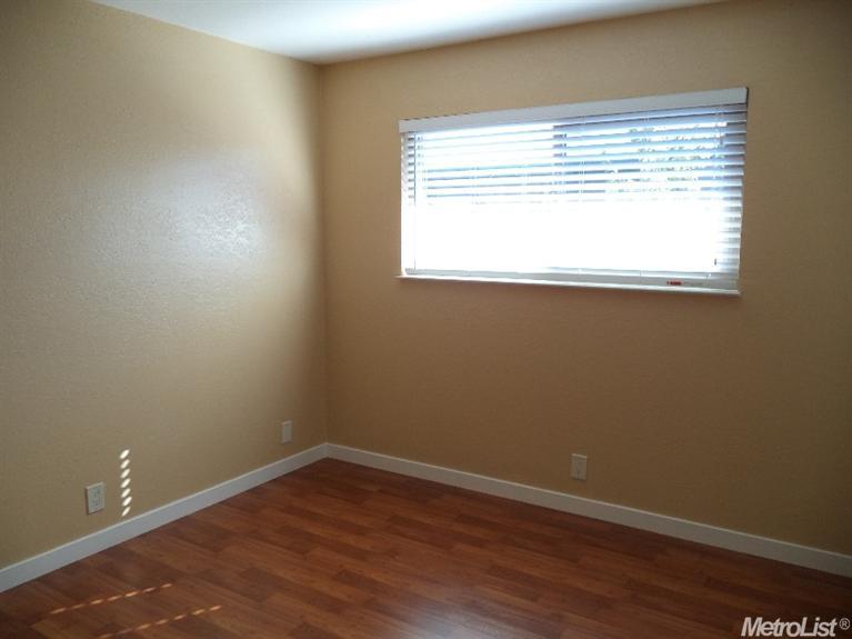 891 Locust Ave, Manteca, CA 95337 photo 13
