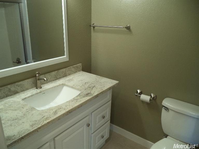 891 Locust Ave, Manteca, CA 95337 photo 15