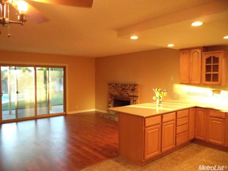 891 Locust Ave, Manteca, CA 95337 photo 8