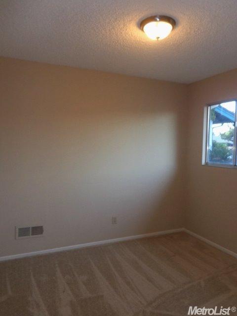 1912 Fallon Ln, Modesto, CA 95355 photo 13