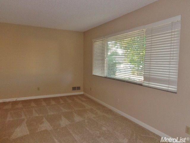 1912 Fallon Ln, Modesto, CA 95355 photo 5