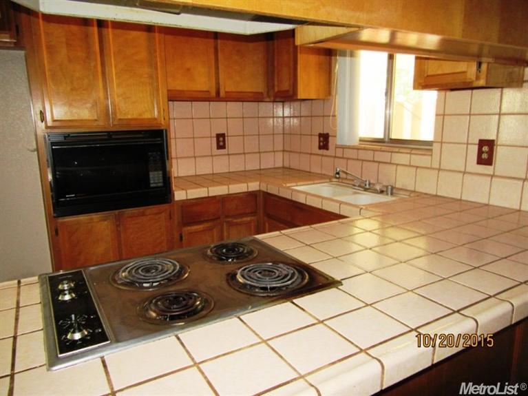 2712 Albion, Modesto, CA 95358 photo 4