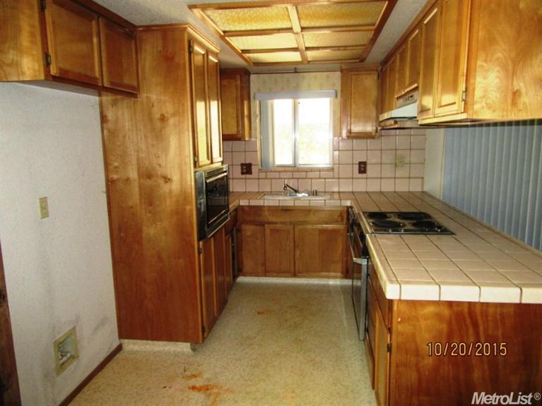 2712 Albion, Modesto, CA 95358 photo 3