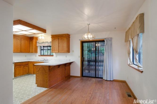 6575 Red Robin Rd, Placerville, CA 95667 photo 3