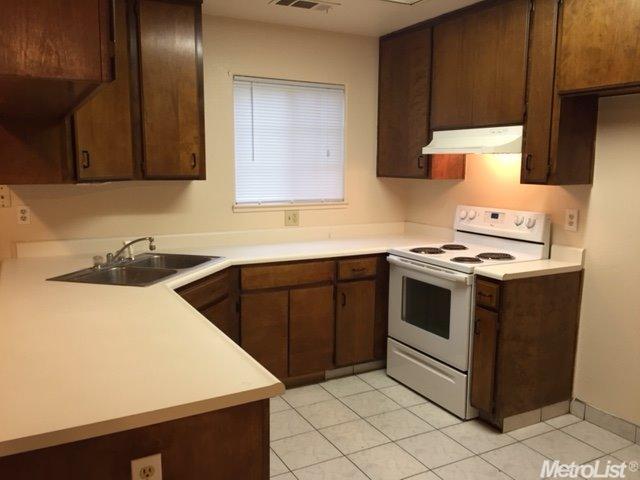 217 Lilac Ave, Patterson, CA 95363 photo 12