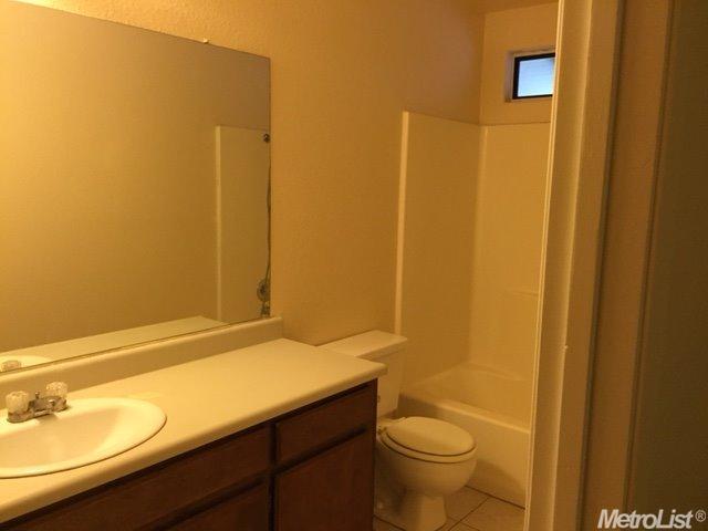 217 Lilac Ave, Patterson, CA 95363 photo 18