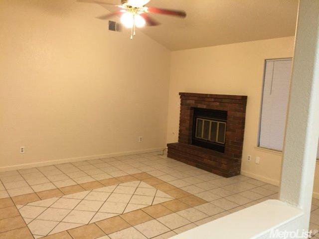 217 Lilac Ave, Patterson, CA 95363 photo 7