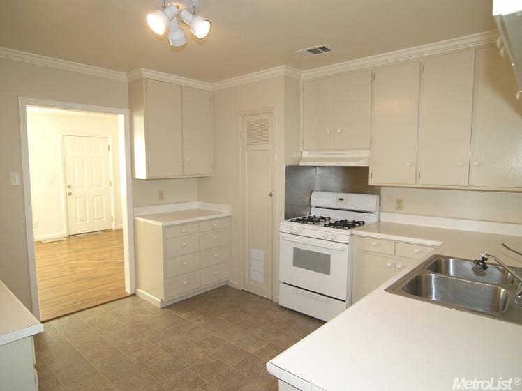 148 Village Rd, Modesto, CA 95354 photo 8