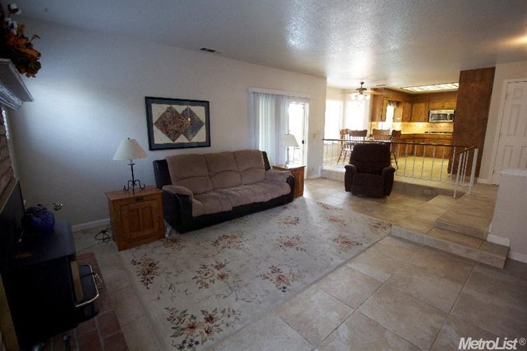 1454 Castaway, Manteca, CA 95337 photo 9