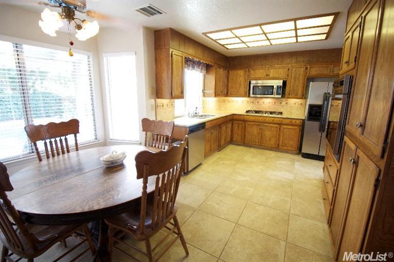 1454 Castaway, Manteca, CA 95337 photo 8