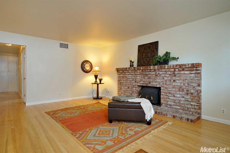 910 Acacia Ln, Davis, CA 95616 photo 7