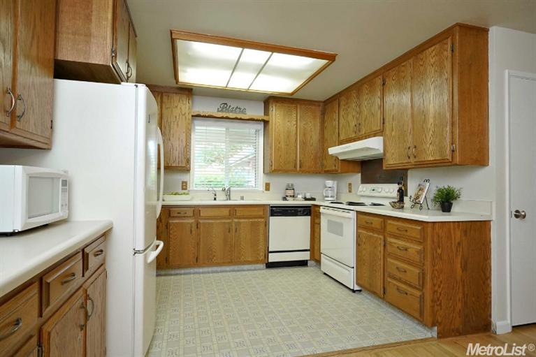 910 Acacia Ln, Davis, CA 95616 photo 10