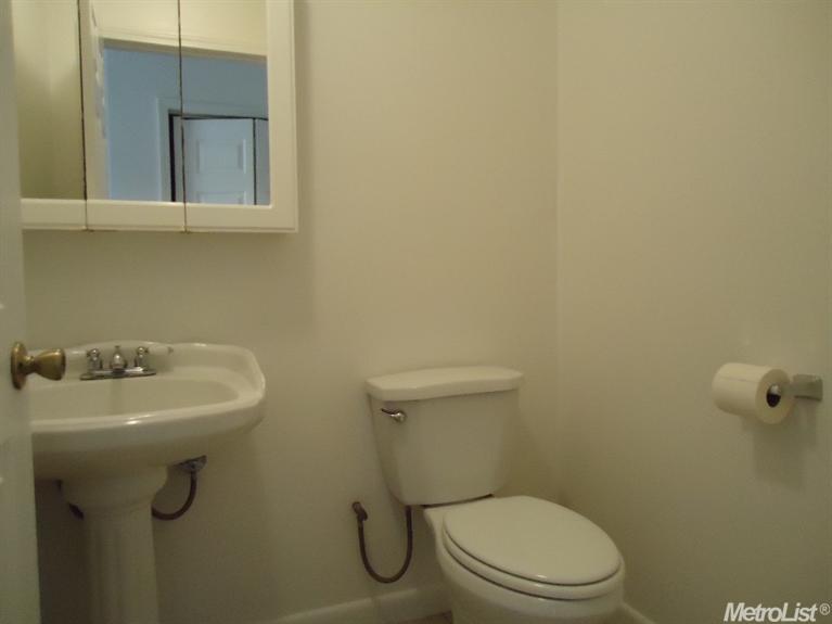 1919 Beverly Ave, Olivehurst, CA 95961 photo 12