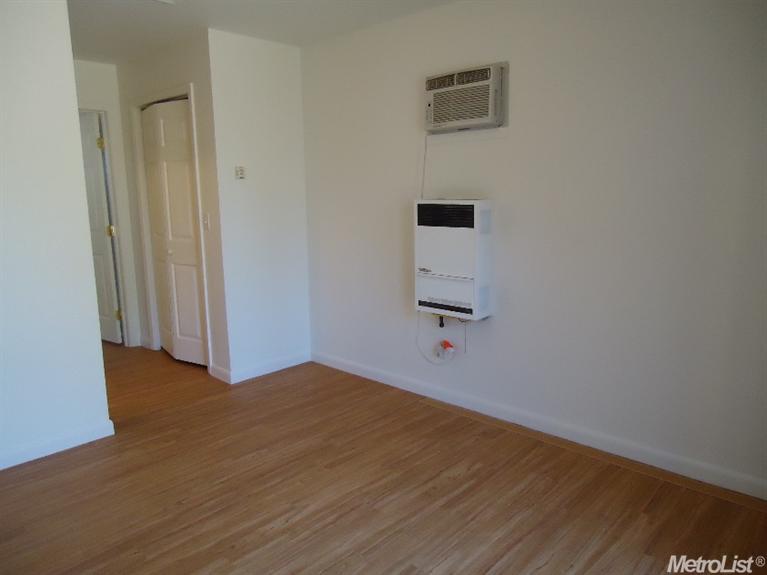 1919 Beverly Ave, Olivehurst, CA 95961 photo 9