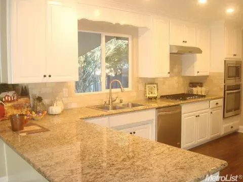 906 Kramer Dr, Lodi, CA 95242 photo 6