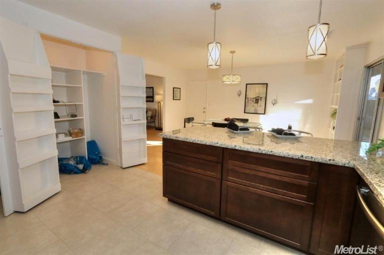 812 Los Robles St, Davis, CA 95618 photo 13