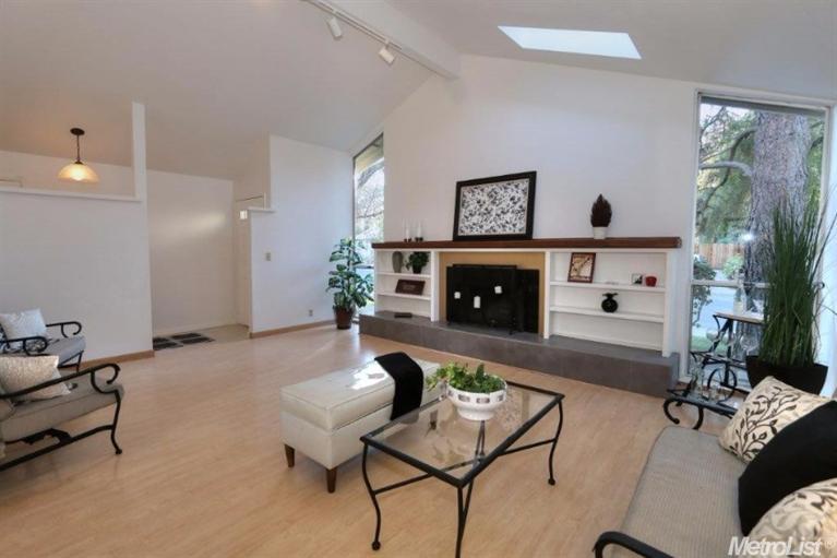 812 Los Robles St, Davis, CA 95618 photo 4