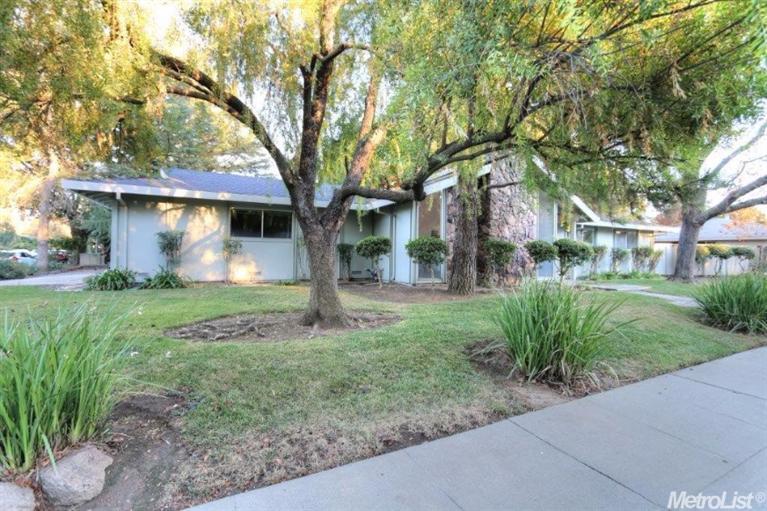 812 Los Robles St, Davis, CA 95618 photo 2