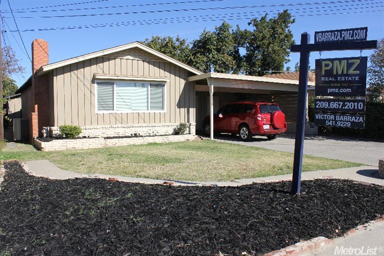 855 Flower St, Turlock, CA 95380 photo 1