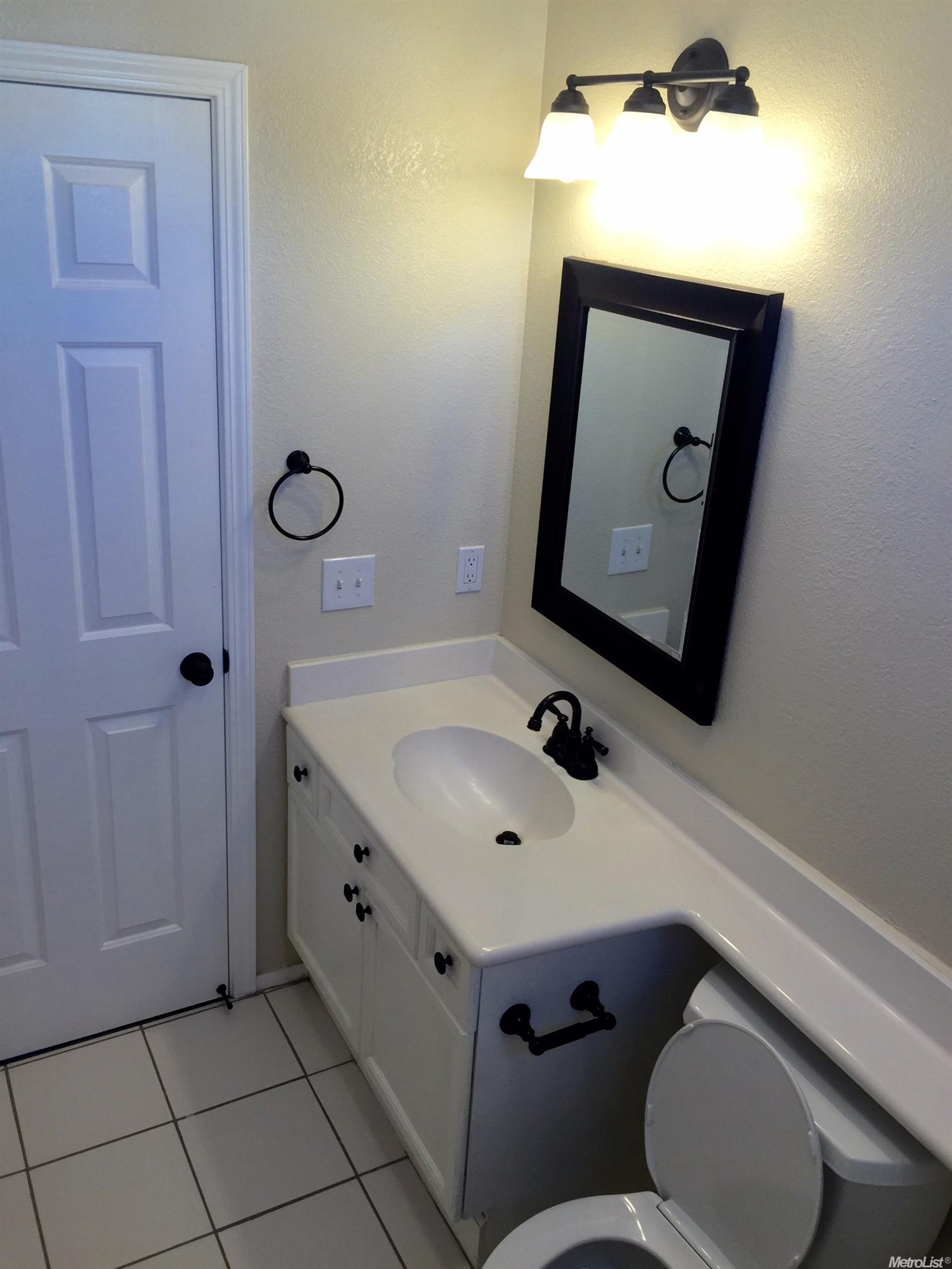 3145 Flushing Meadows Dr, Modesto, CA 95355 photo 16