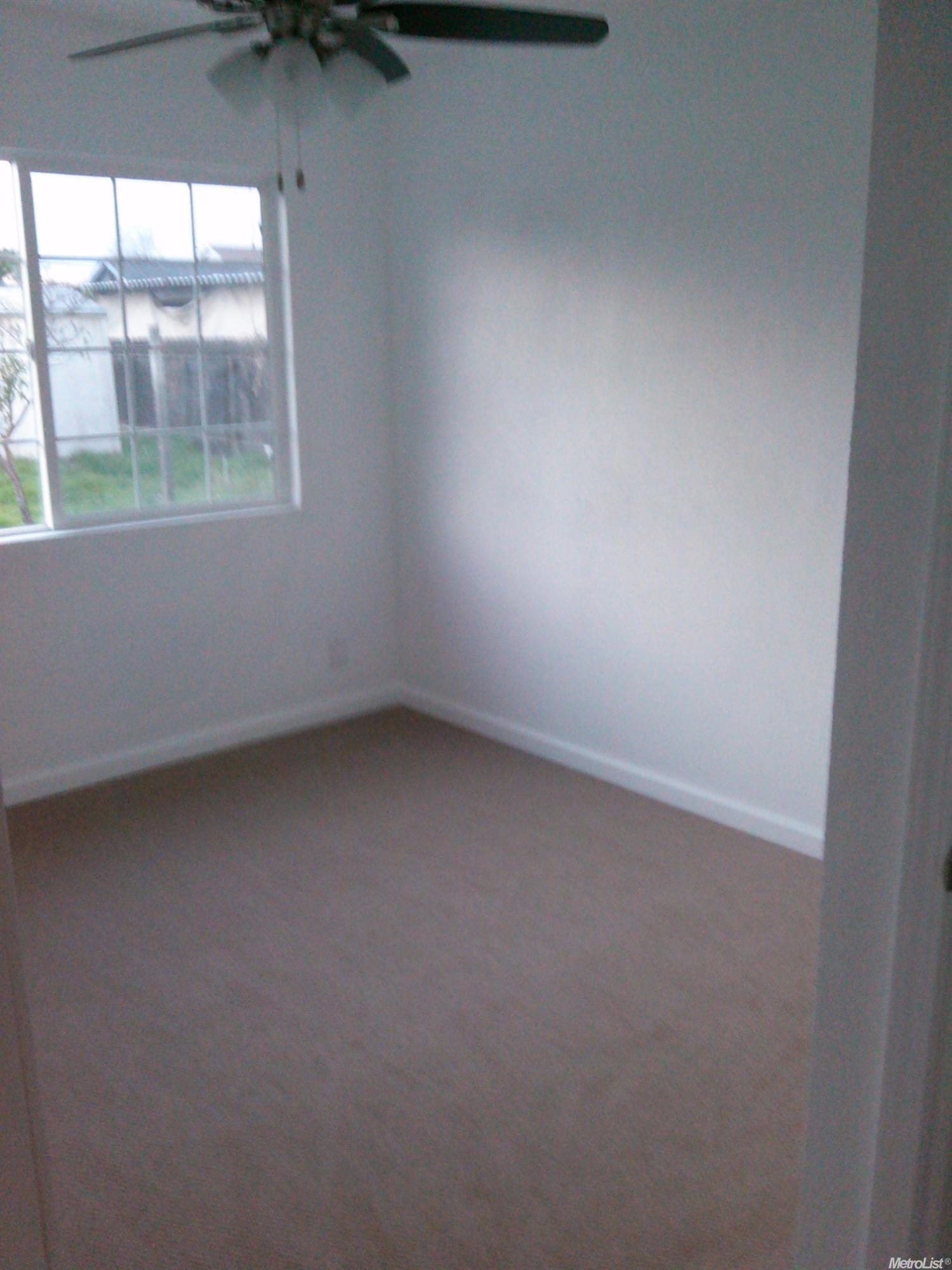 427 Michigan Ave, Manteca, CA 95337 photo 9