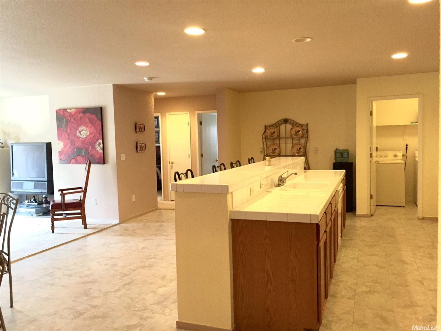 128 Dowitcher Dr, Patterson, CA 95363 photo 8