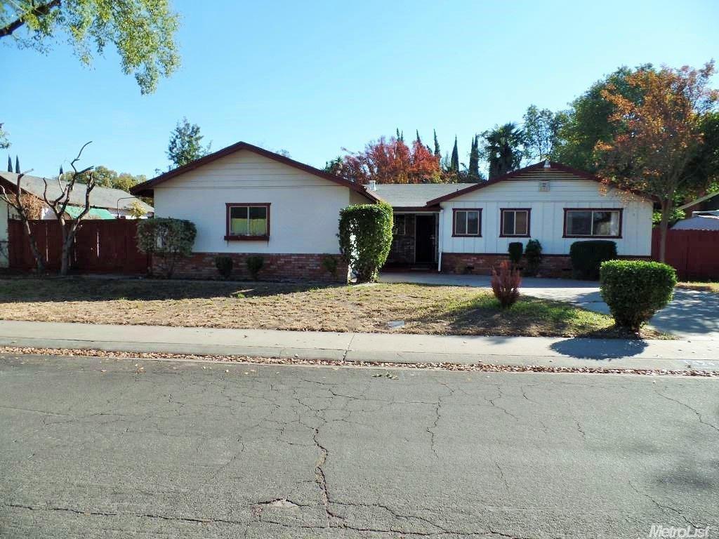 1424 Chapala Way, Modesto, CA 95355 photo 3