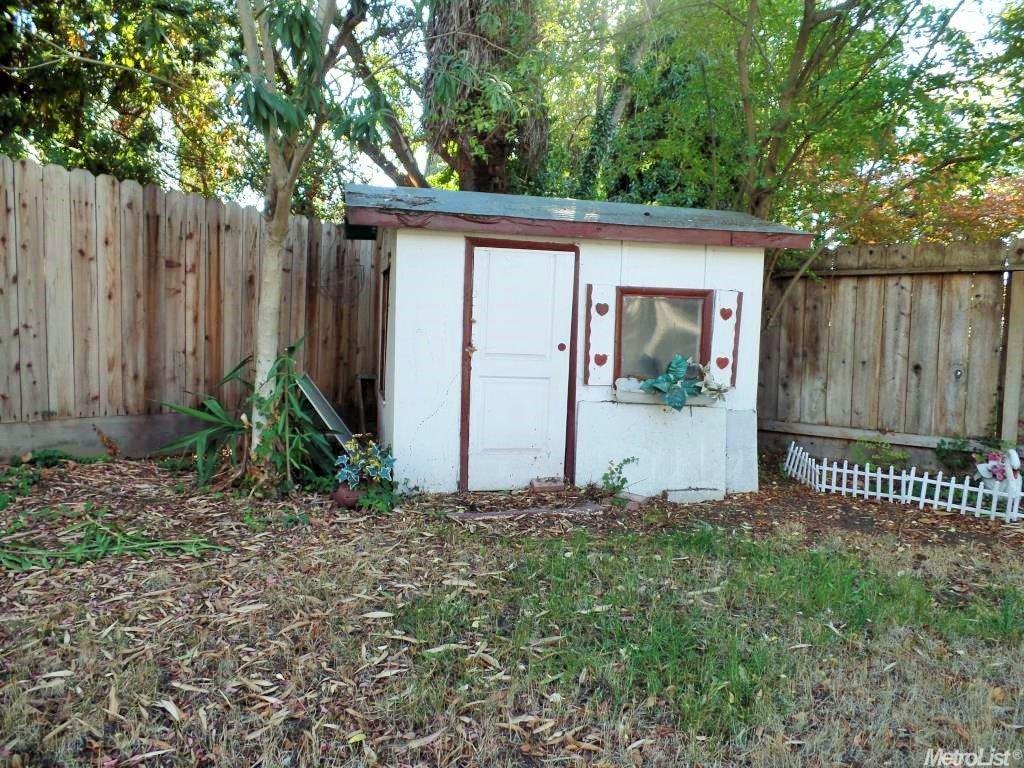 1424 Chapala Way, Modesto, CA 95355 photo 17