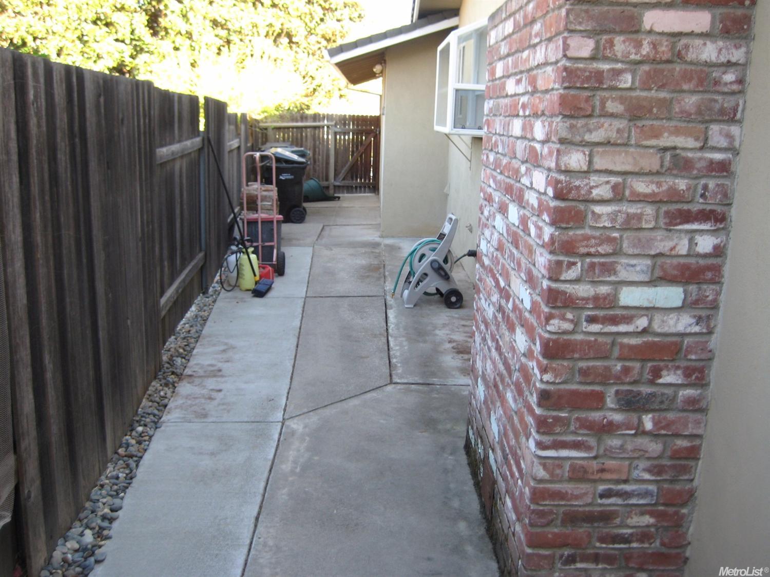 4419 Northampton Dr, Carmichael, CA 95608 photo 17