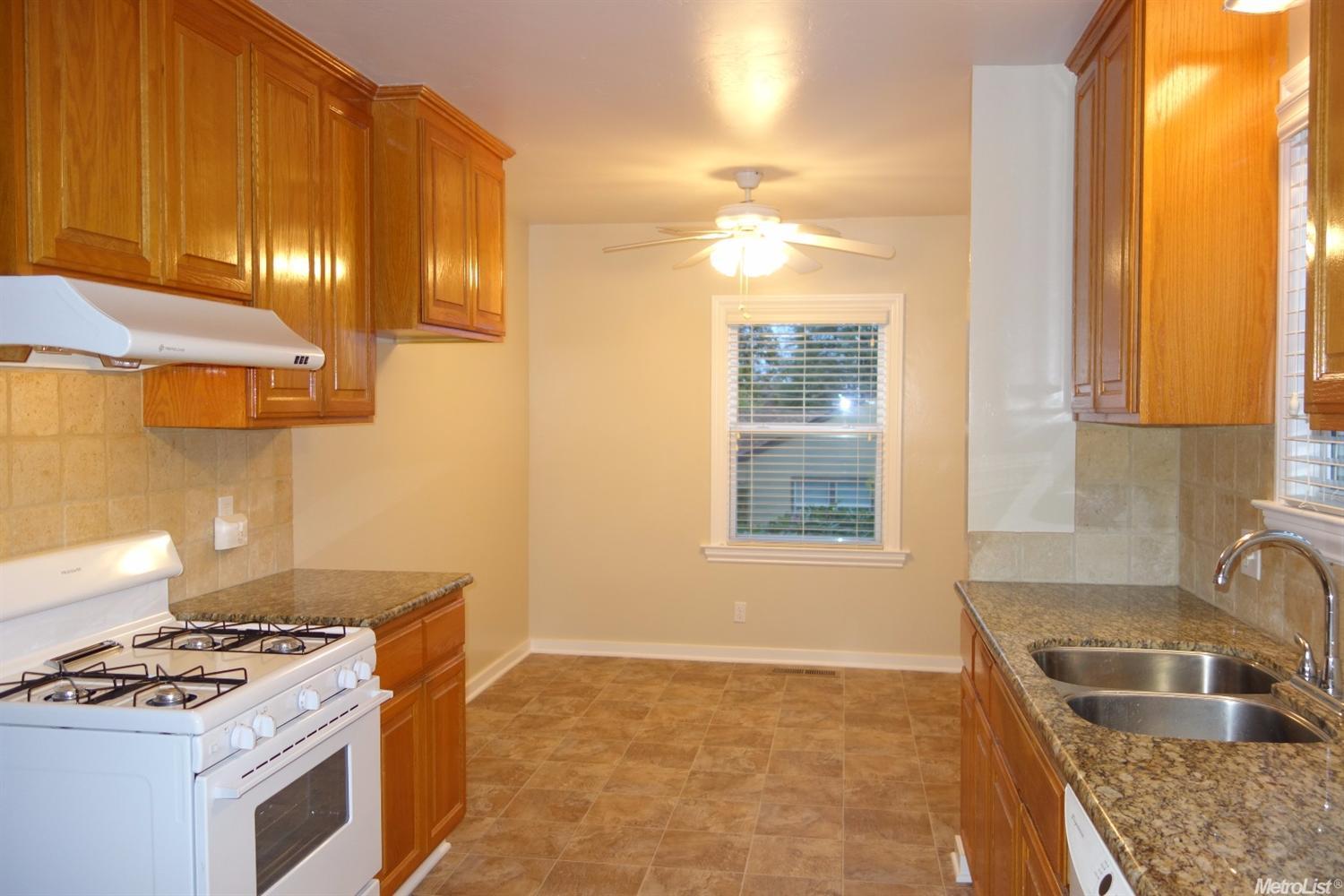50 Ruby St, Sutter Creek, CA 95685 photo 2