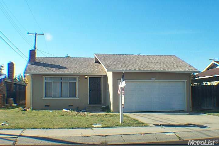 427 Matthew, Lodi, CA 95240 photo 1
