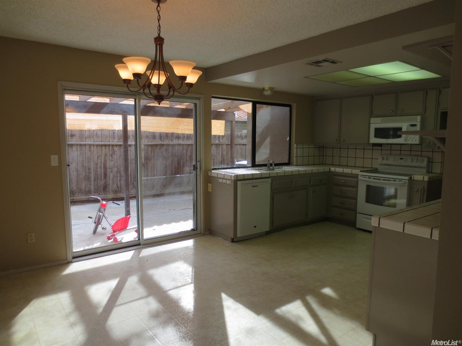 1728 Chartwell Pl, Modesto, CA 95355 photo 6