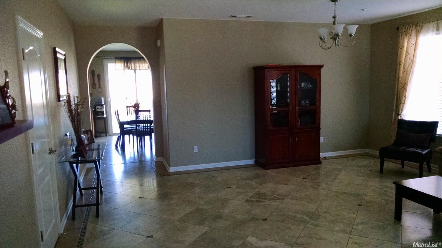 1102 Griffin Way, Winters, CA 95694 photo 4
