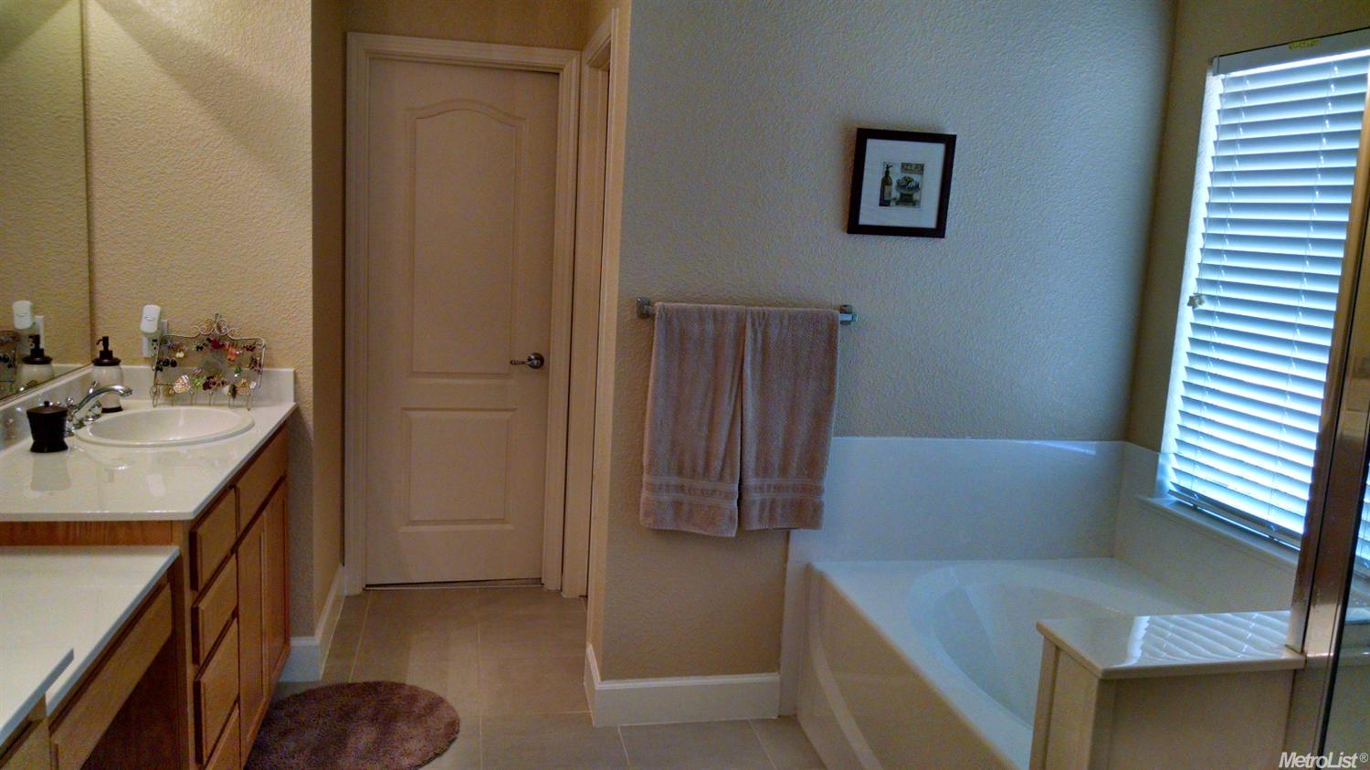 1102 Griffin Way, Winters, CA 95694 photo 12
