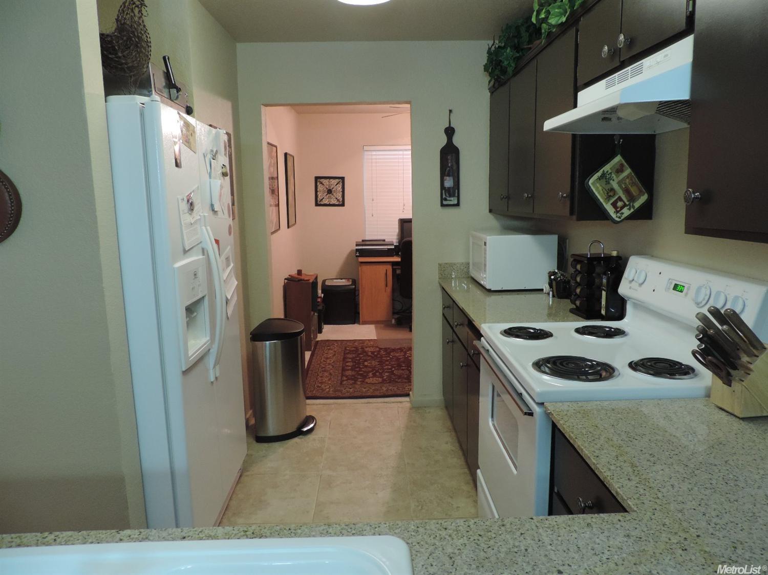 2401 Eilers Ln #302, Lodi, CA 95242 photo 8