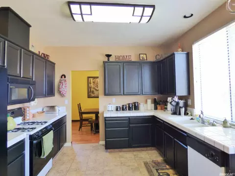 14472 Silver Creek Dr, Lathrop, CA 95330 photo 4