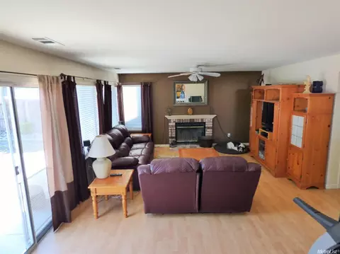 14472 Silver Creek Dr, Lathrop, CA 95330 photo 6