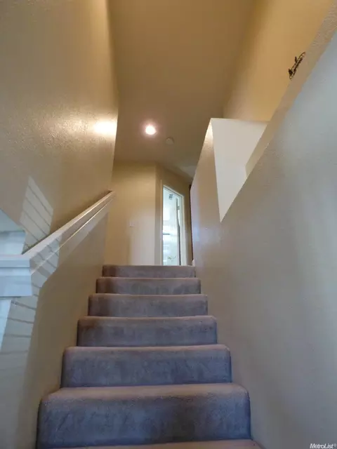 14472 Silver Creek Dr, Lathrop, CA 95330 photo 11